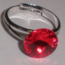 Prstýnek Swarovski Rivoli Light Siam rhodiovaný (SwPr10_22)