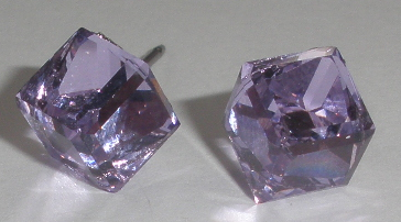 Náušnice Swarovski Kostička Violet na rhodiované puzetě (KosPuz6_27)