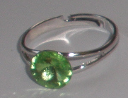 Prstýnek Swarovski Rivoli Peridot rhodiovaný (SwPr8_46)