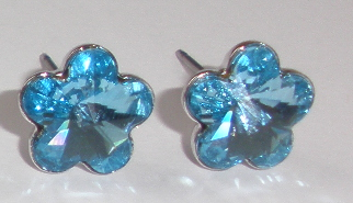 Náušnice Swarovski Kytička Aquamarine na rhodiované puzetě (SwKyP_39)