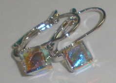 Náušnice Swarovski Kostička Crystal AB F rhodiované zapínací (KosKla_2)