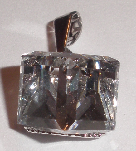 Přívěsek Swarovski Kostička Crystal rhodiovaný (PřívKos_1)