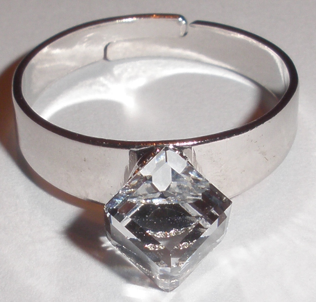 Prstýnek Swarovski Kostička Crystal rhodiovaný (SwPrKos_1)