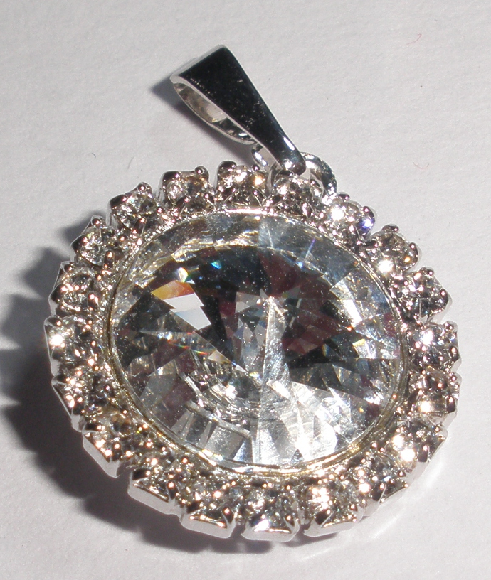 Přívěsek Rivoli Crystal s kamínky rhodiovaný (1RPřívKa12_1)