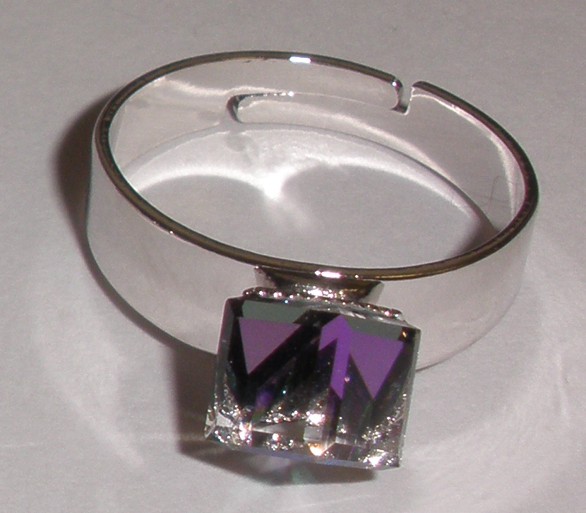 Prstýnek Swarovski Kostička Heliotrope rhodiovaný (SwPrKo_32)