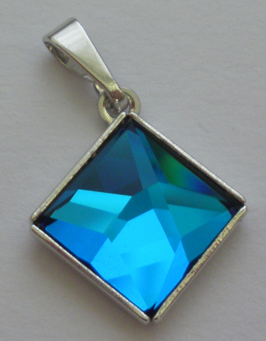 Přívěsek Swarovski Asymmetric Square Bermuda Blue (PřívAS_33)