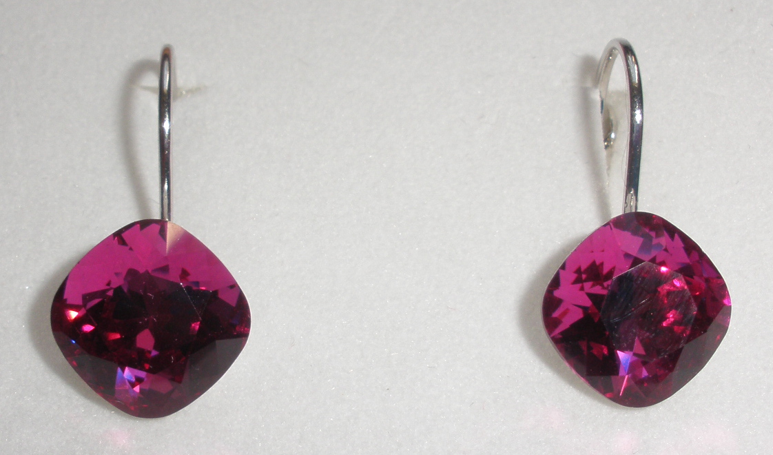 Náušnice Swarovski Čtvereček Fuchsia rhodiované (ČtvN_17)