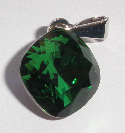 Přívěsek Swarovski Čtvereček Dark Moss Green rhodiovaný (ČtvPr_45)