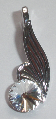 Přívěsek Swarovski Křídlo s Rivoli Crystal rhodiovaný (SwPrKri_1)