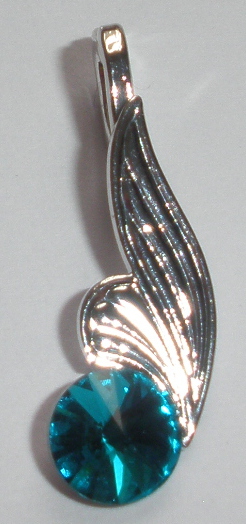 Přívěsek Swarovski Křídlo s Rivoli Zircon Blue rhodiovaný (SwPrKri_41)