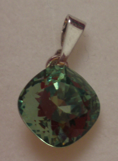 Přívěsek Swarovski Čtvereček Erinite rhodiovaný (ČtvPr_80)
